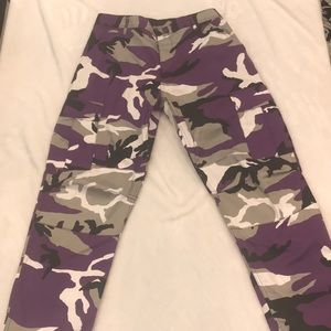 Military Camo Cargo Pants In (Purple)